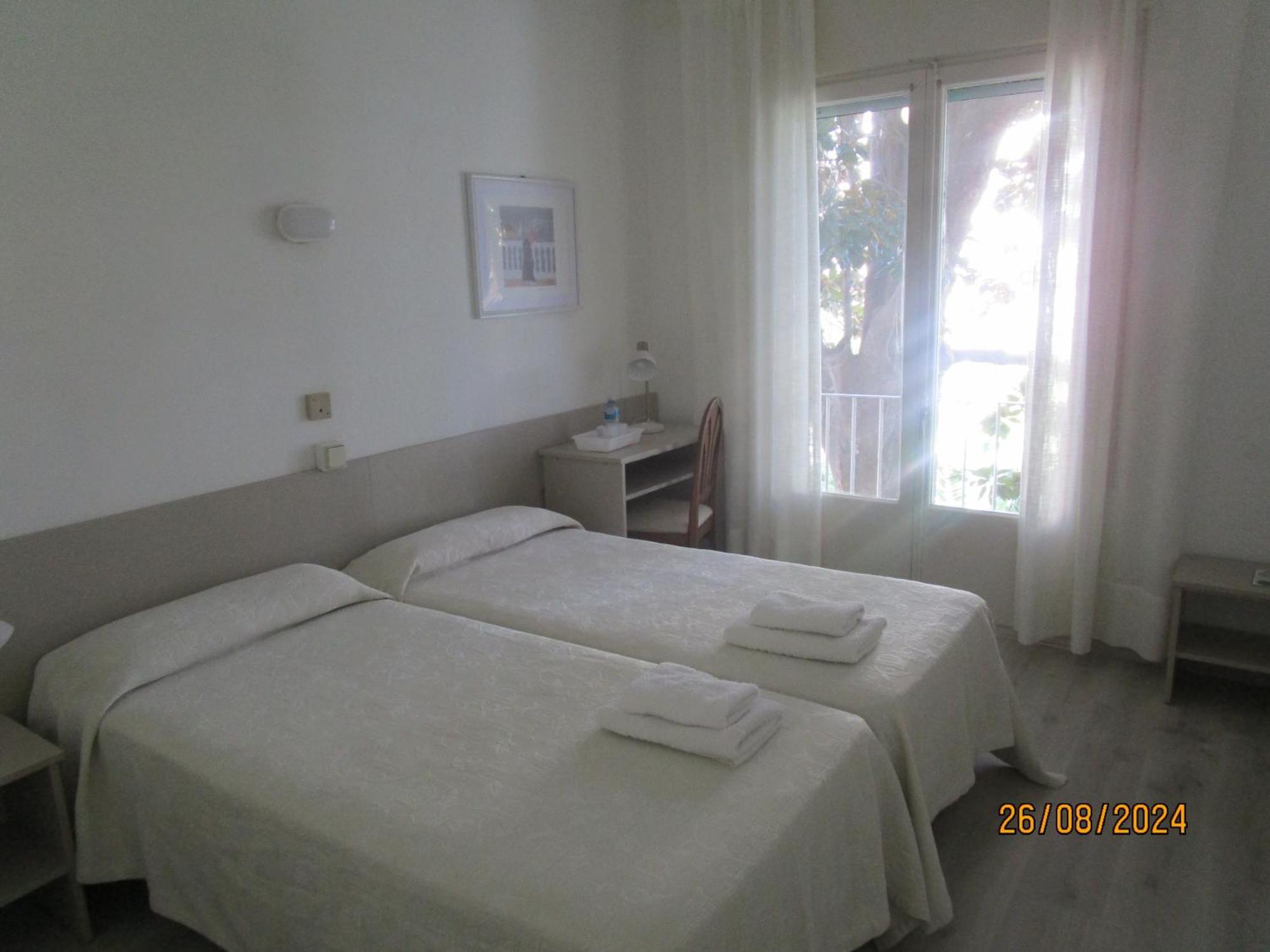 Hotel Apartaments Gesoria Porta Ferrada Sant Feliu de Guíxols Exterior foto