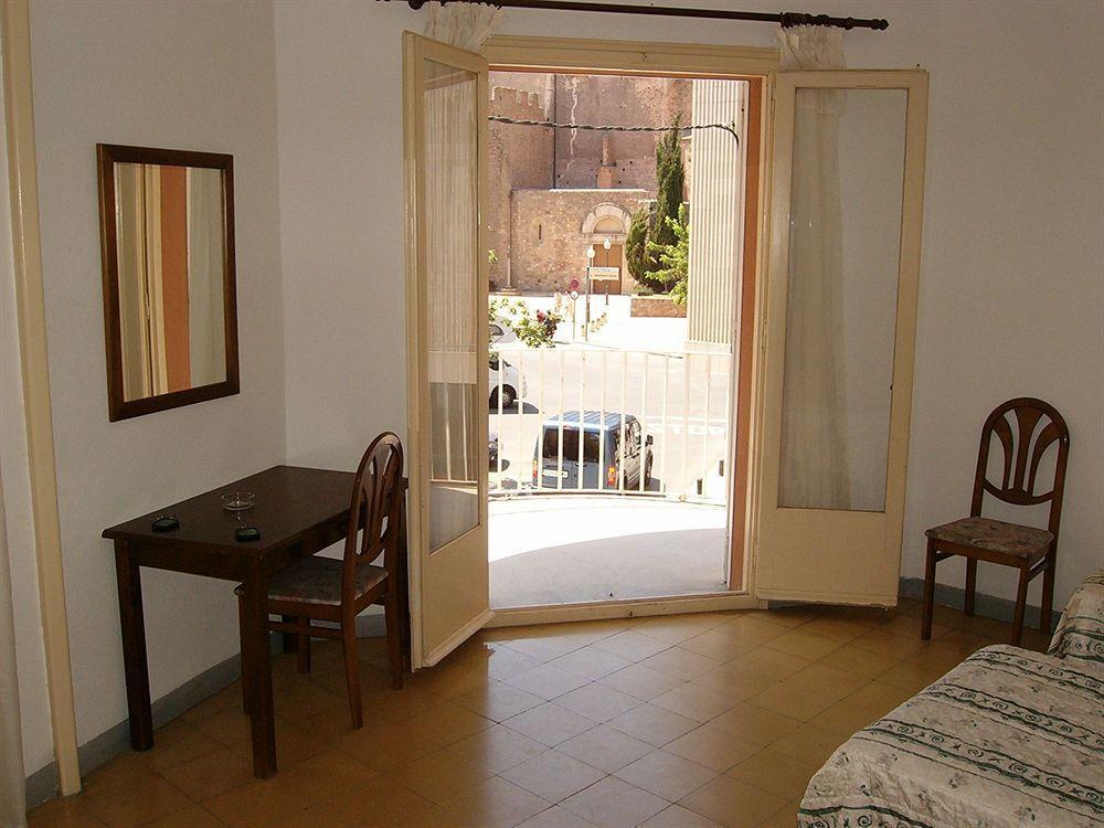 Hotel Apartaments Gesoria Porta Ferrada Sant Feliu de Guíxols Exterior foto